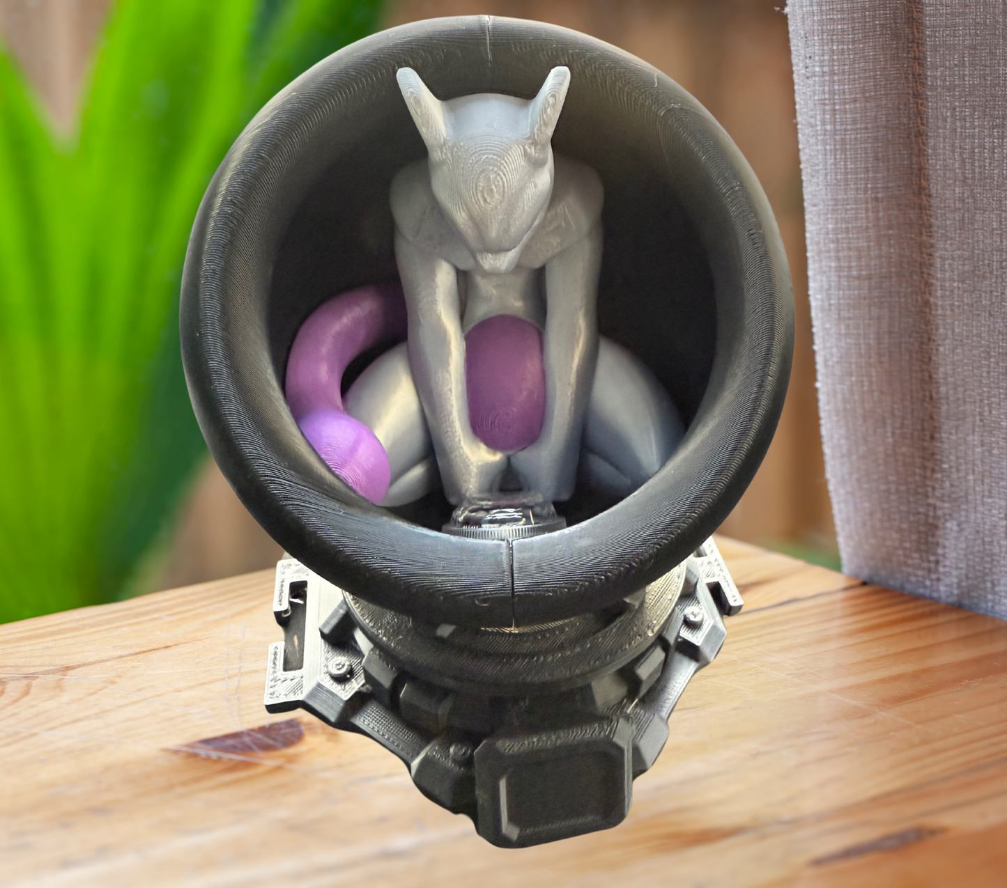 Alien Recovery Pod Figure